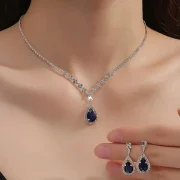 Zirconia Pendant Necklace & Earring Set