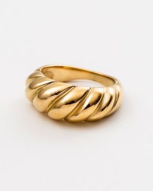 Croissant Ring