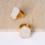 Peals Design Ring